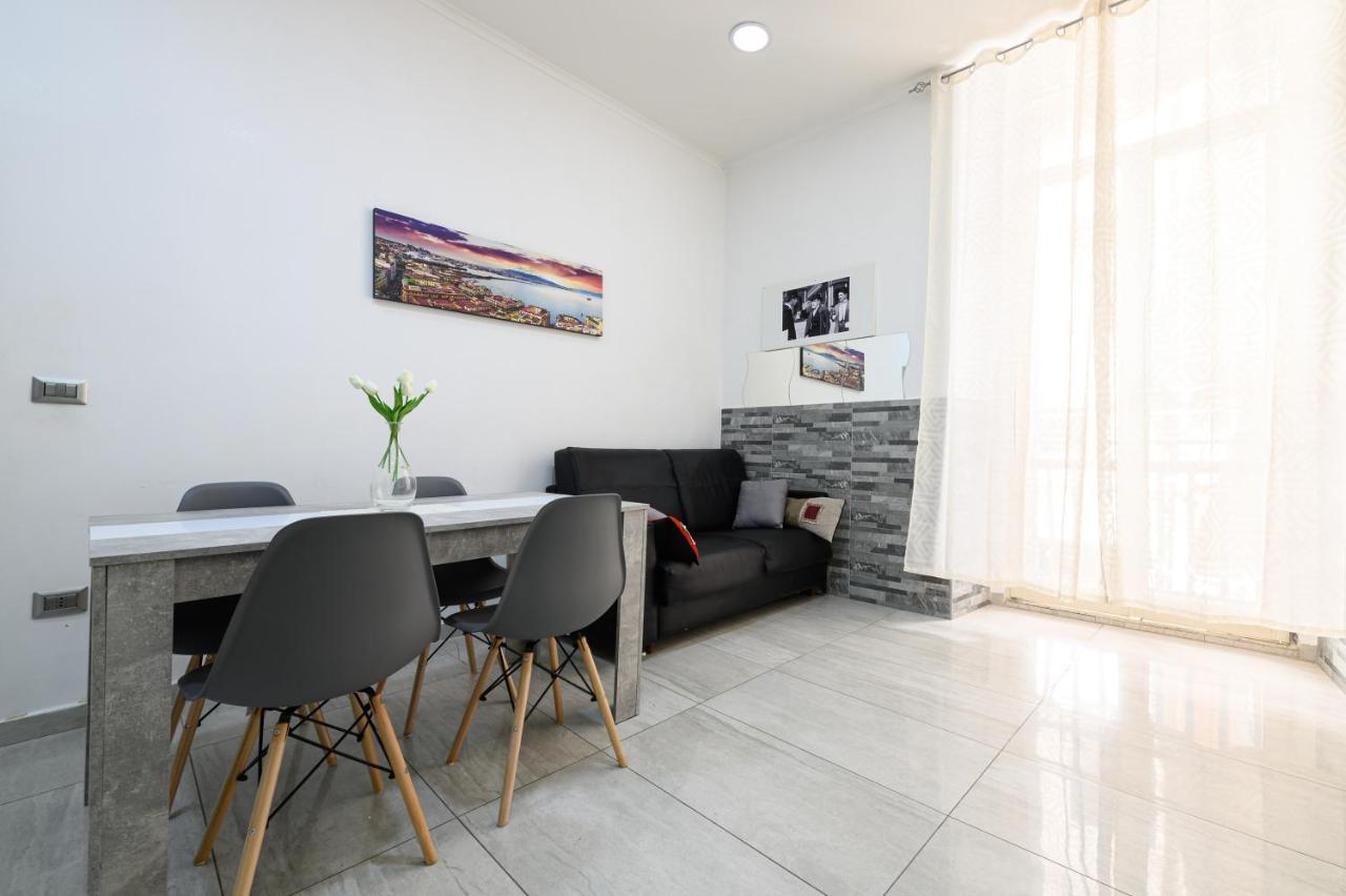 Apartamento Manu Family House Nápoles Exterior foto